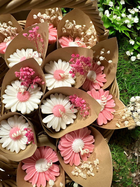 Daisy Flower Candle